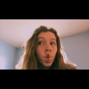 Meet your Posher, Madelyn